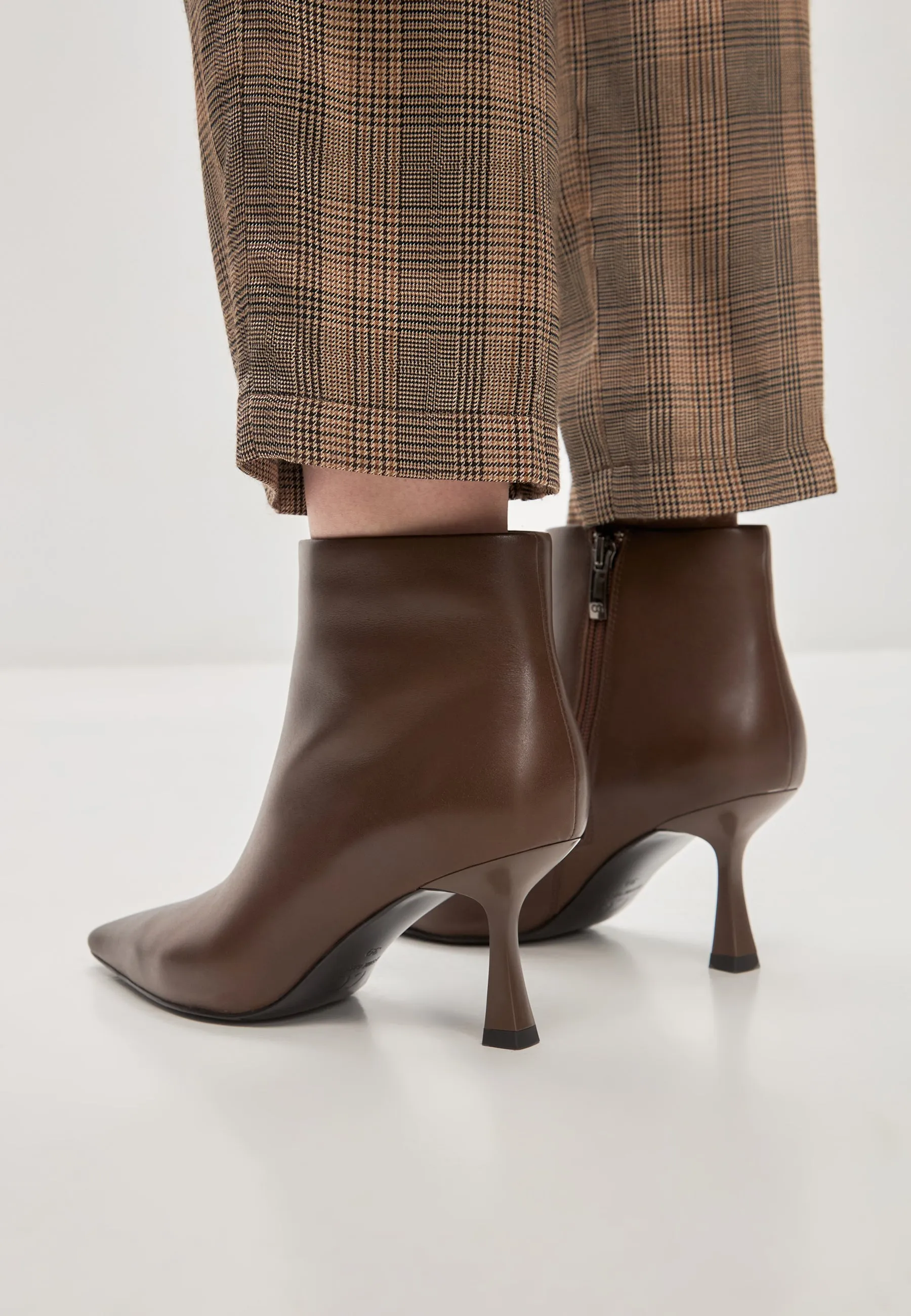 Ankle Boots with Stiletto Heel Amy - Brown