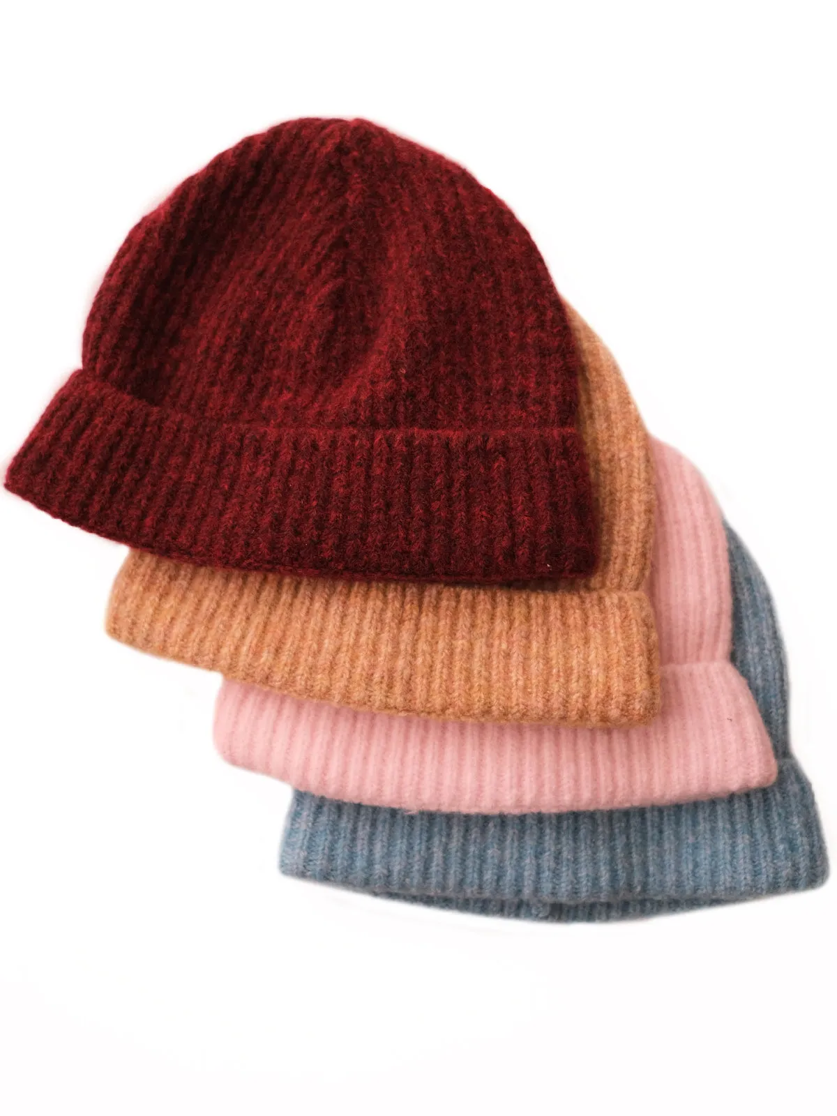 CIRO beanie - barely pink