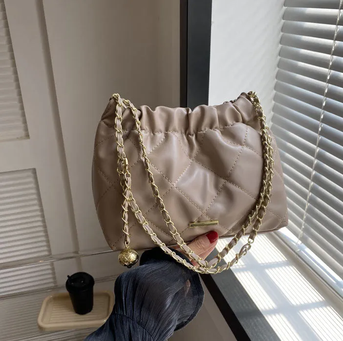 CL1136 - Casual Tote Chain Bag