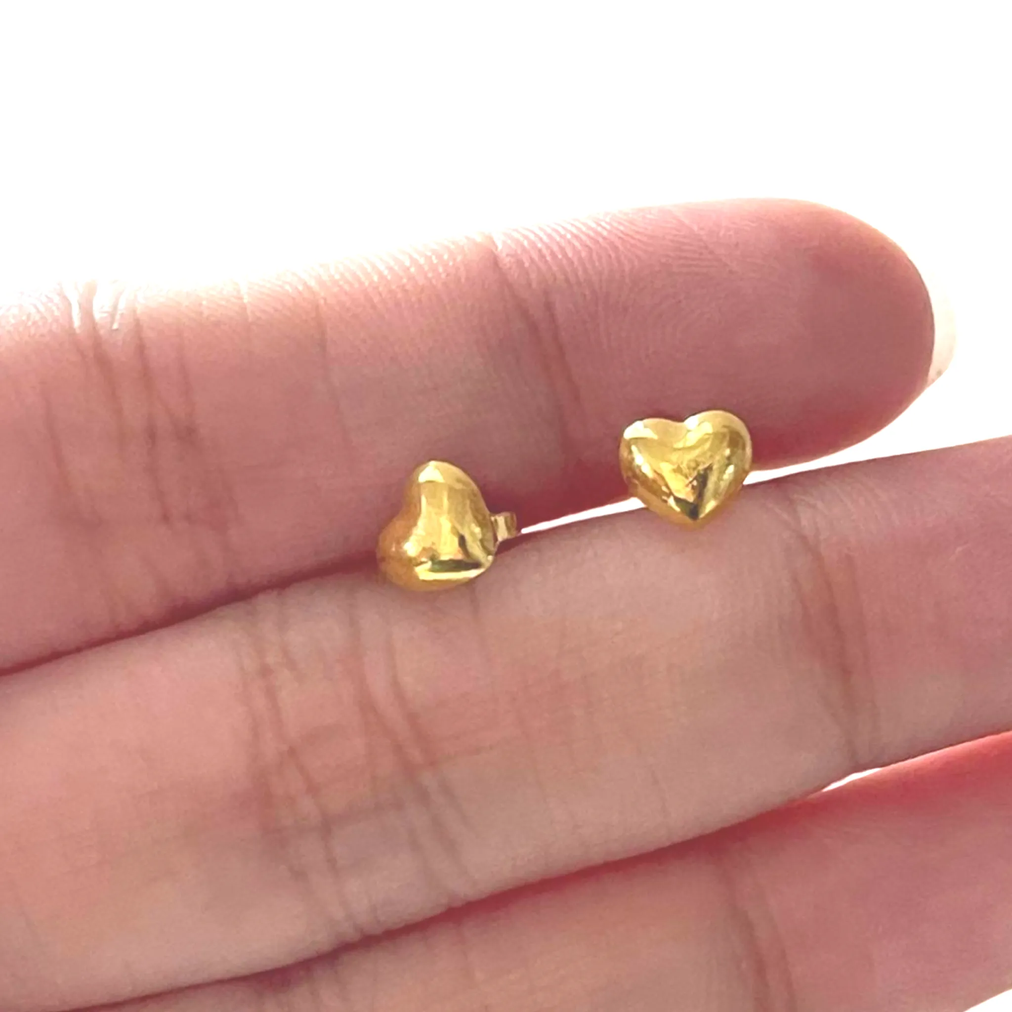 #GOLD2024 | 18K Classic Heart Stud Earrings