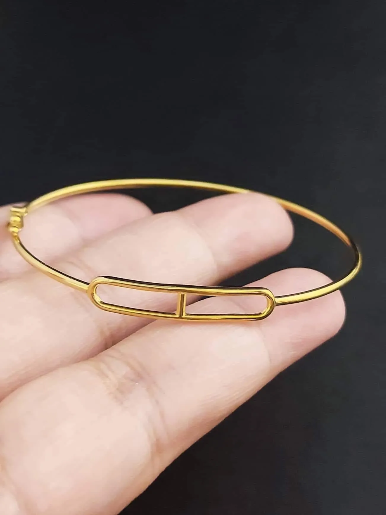 #GOLD2024 | 18K Golden Bar Clip Bracelet