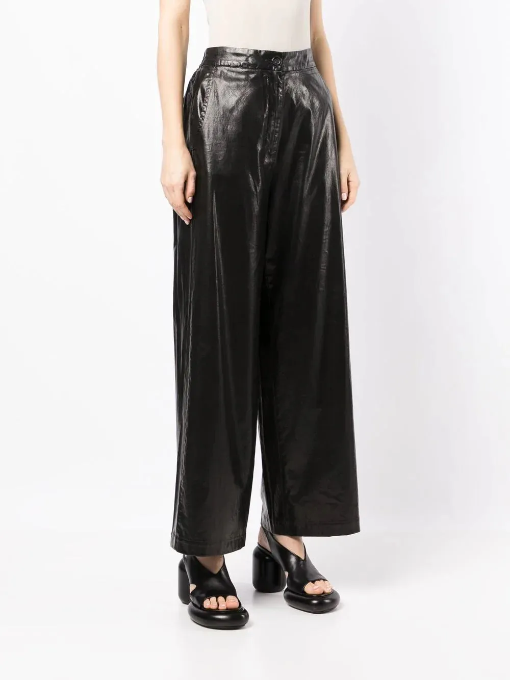 HIGH-WAISTED WIDE-LEG TROUSERS