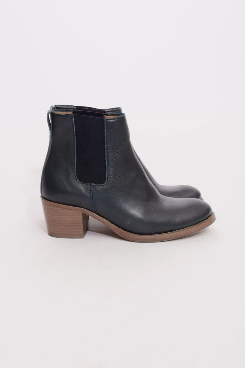 NAVY ANKLE BOOTS